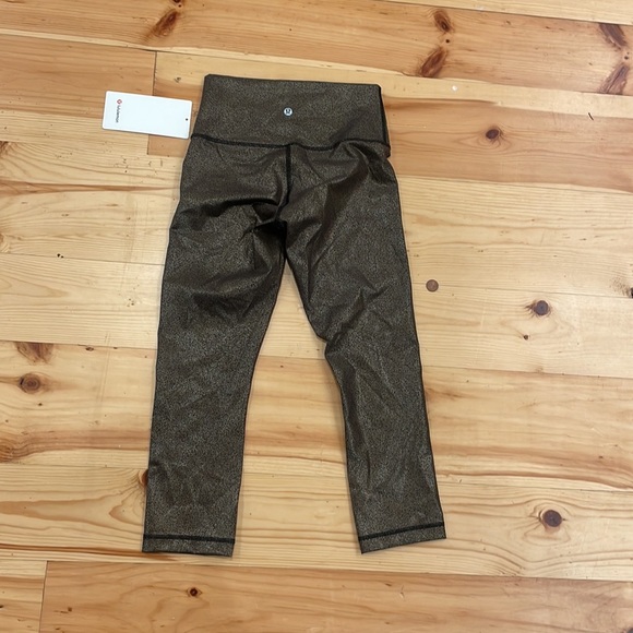 NWT Lululemon Wunder Under HR Crop 21” - Picture 3 of 3